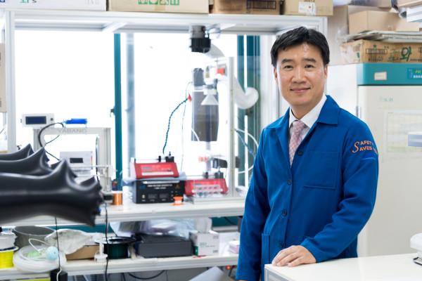 Associate Editor of ACS Nano Professor Il-Doo Kim