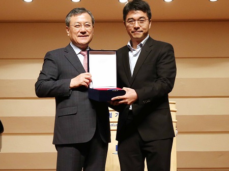 kaistian 2018 awardee professor jeong-ho lee