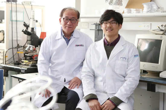 Professor Young-Ho Cho and Researcher Sunghyun Yoon