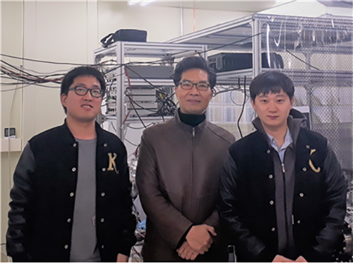 Non-Adiabatic Reaction Mechanism Identified at Conical Intersection 이미지