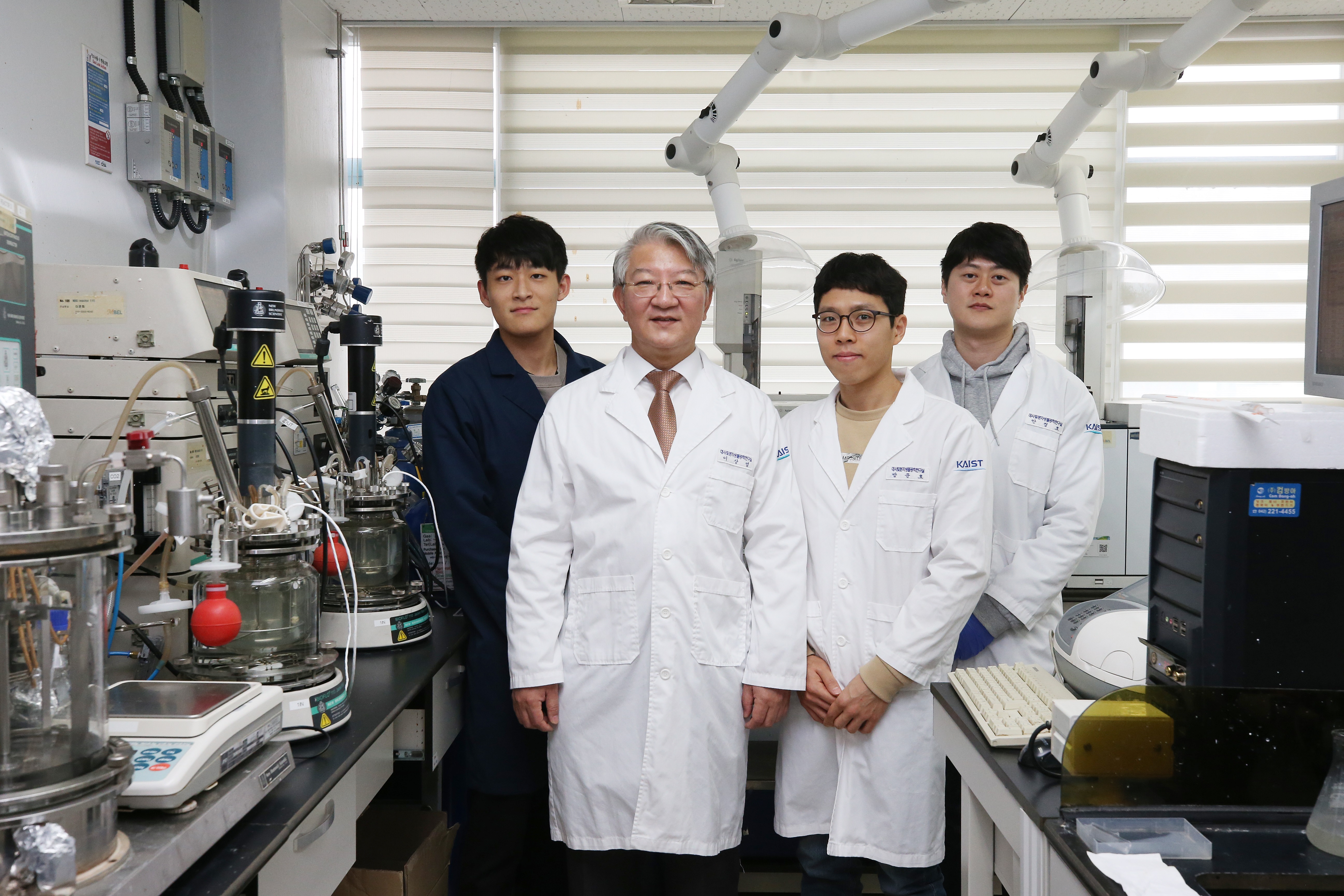 E. coli Engineered to Grow on CO₂  and Formic Acid as Sole Carbon Sources 이미지