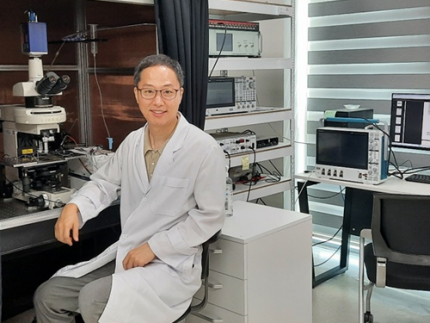 Immune Signals Directly Modulate Brain's Emotional Circuits: Unraveling the Mechanism Behind Anxiety-Inducing Behaviors 이미지