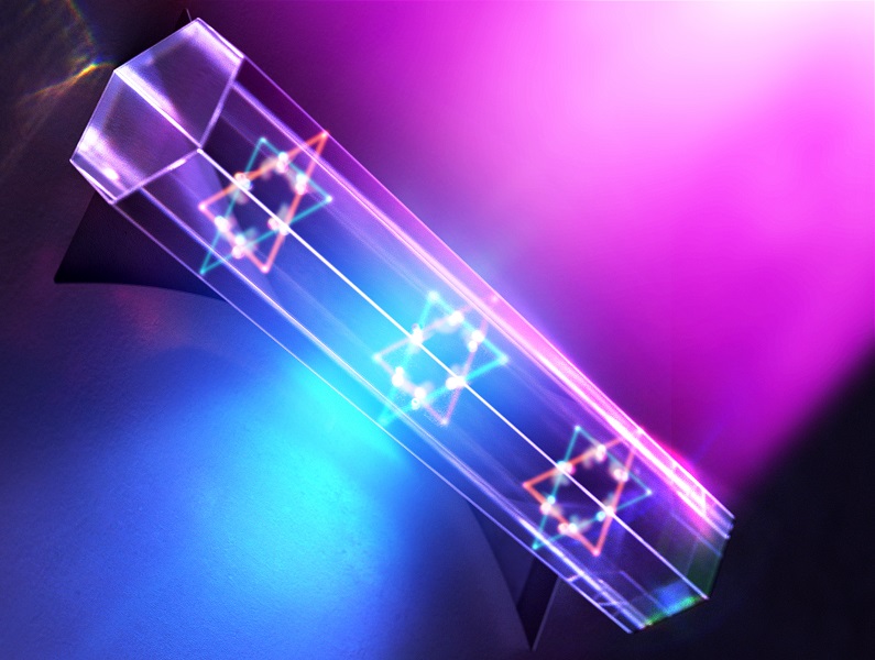 Image.Exciton-polaritonic PT symmetry: Direct coupling between upward- and downward-polariton modes in a six-fold symmetric microcavity with loss manipulation leads to PT-symmetry breaking with low-threshold phase transition.